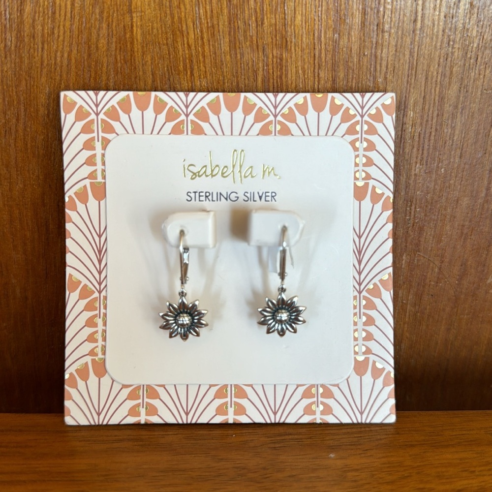 Isabell M. Sterling silver flower earrings.